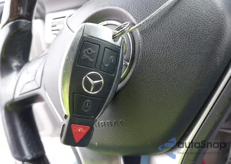 2012 Mercedes-Benz Cls 550 z USA, uszkodzony, nr VIN WDDLJ7DB8CA016787